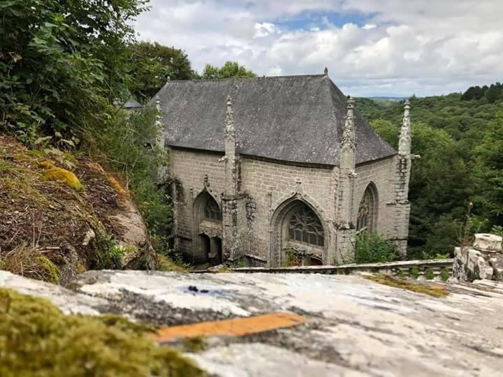 Отель Chez Michel Et Michele Calan Экстерьер фото